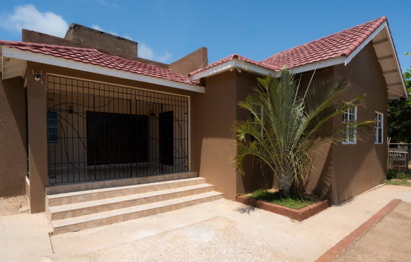 First image of 215 Sandhills Circle in HELLSHIRE HILLS, St. Catherine, Jamaica - property is For Rent