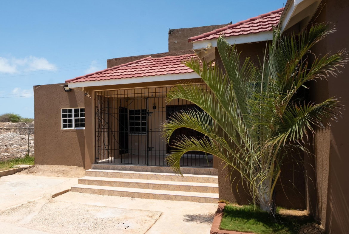 Third image of 215 Sandhills Circle in HELLSHIRE HILLS, St. Catherine, Jamaica - property is For Sale