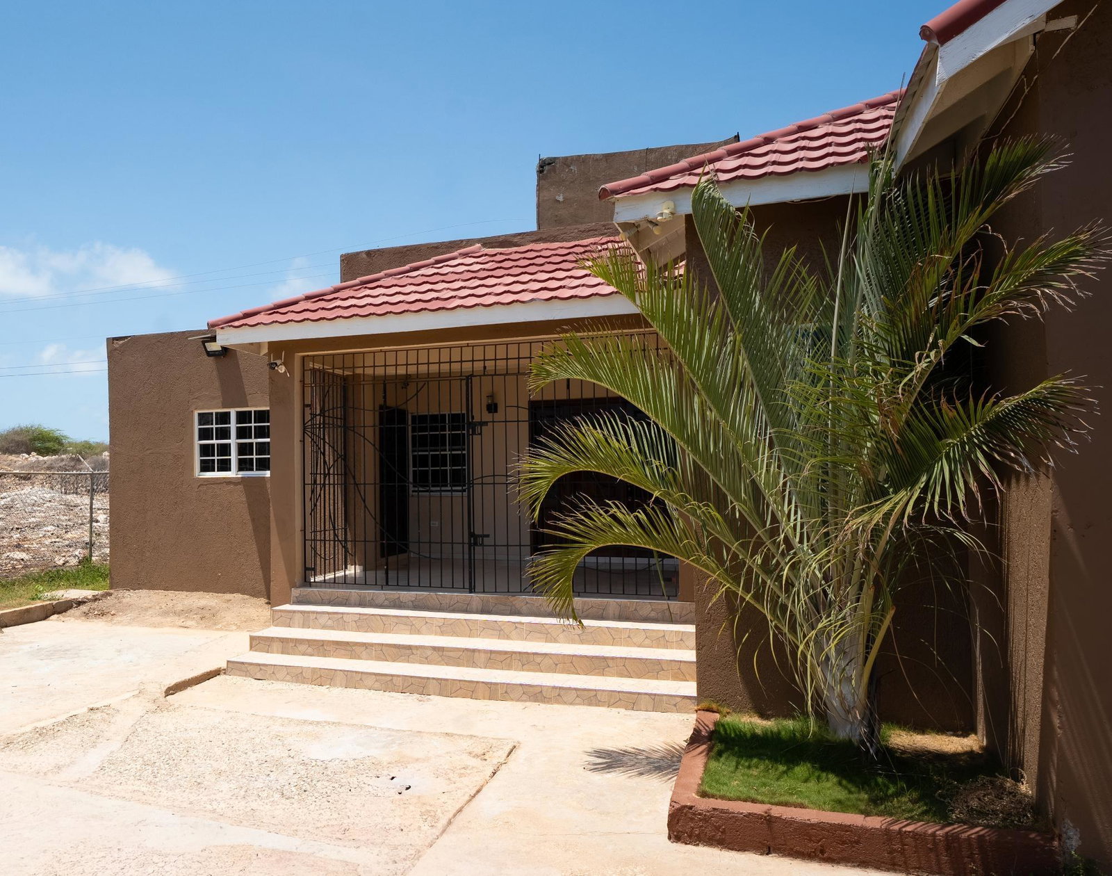 Third image of 215 Sandhills Circle in HELLSHIRE HILLS, St. Catherine, Jamaica - property is For Sale