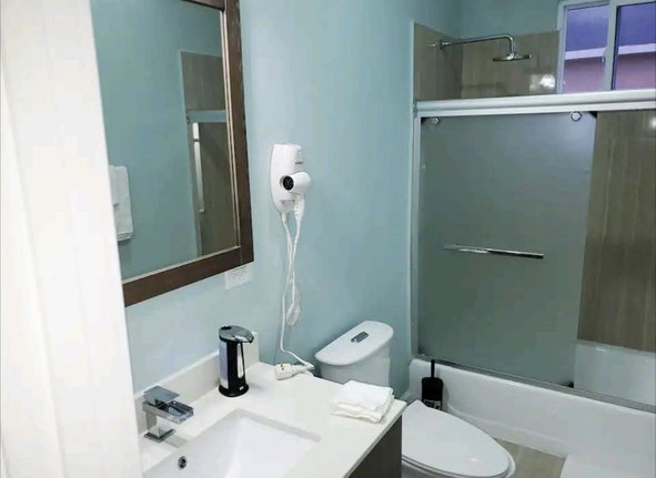 Nineteenth image of 35 Villa Del Mare Avenue in Drax Hall Estate, St. Ann, Jamaica - property is For Rent