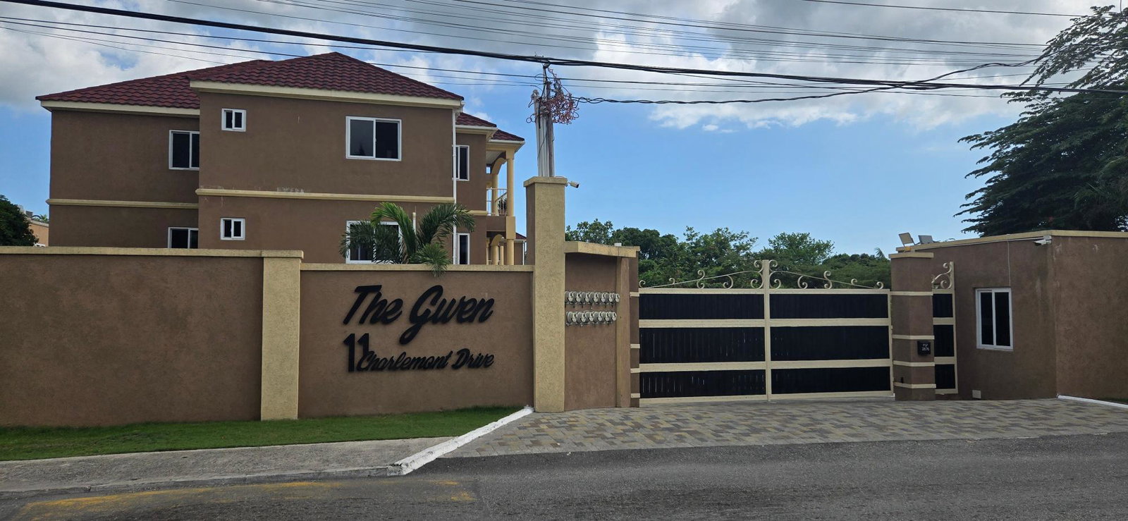 Twelfth image of 11-11 Charlemont Drive in Kingston 6, St. Andrew, Jamaica - property is For Rent