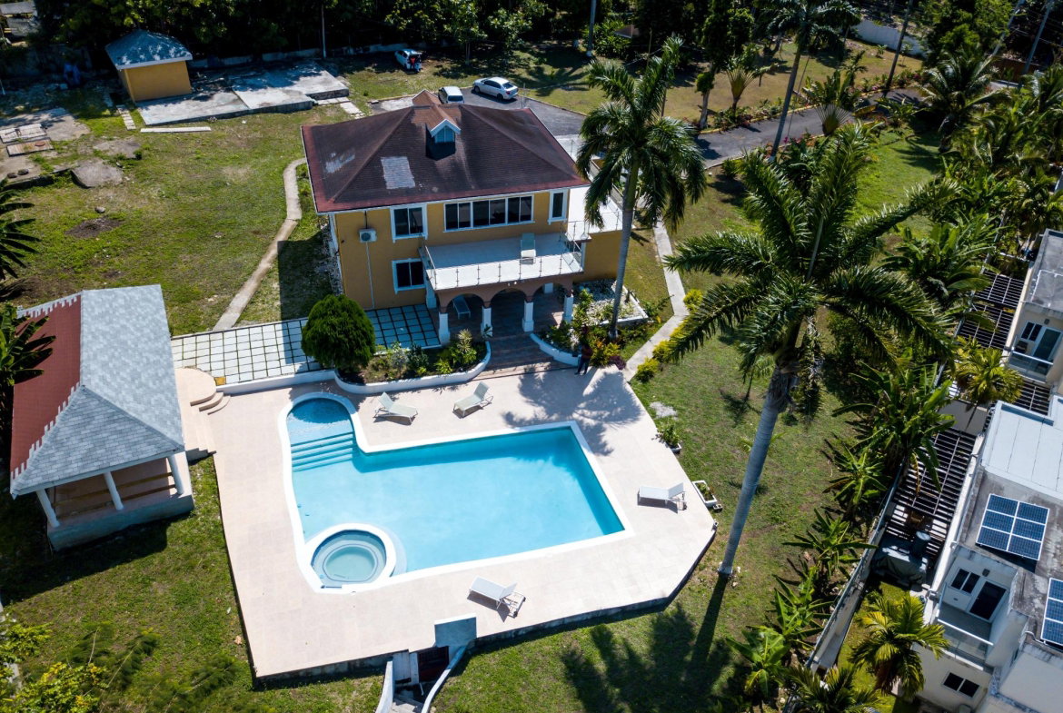 Twenty-Eighth image of 1a Peters Avenue , Spring ga in Spring Garden, St. James, Jamaica - property is For Rent