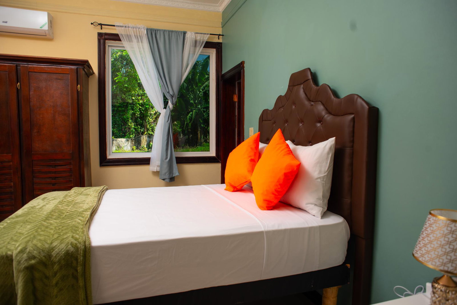 Ninth image of 1a Peters Avenue , Spring ga in Spring Garden, St. James, Jamaica - property is For Rent