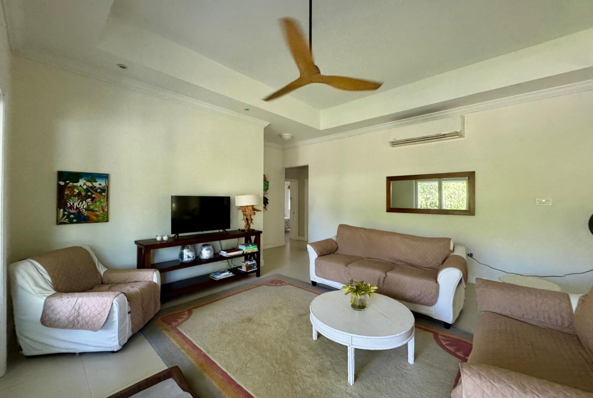 Fifteenth image of 25 Tara Estates in Reading, St. James, Jamaica - property is For Rent