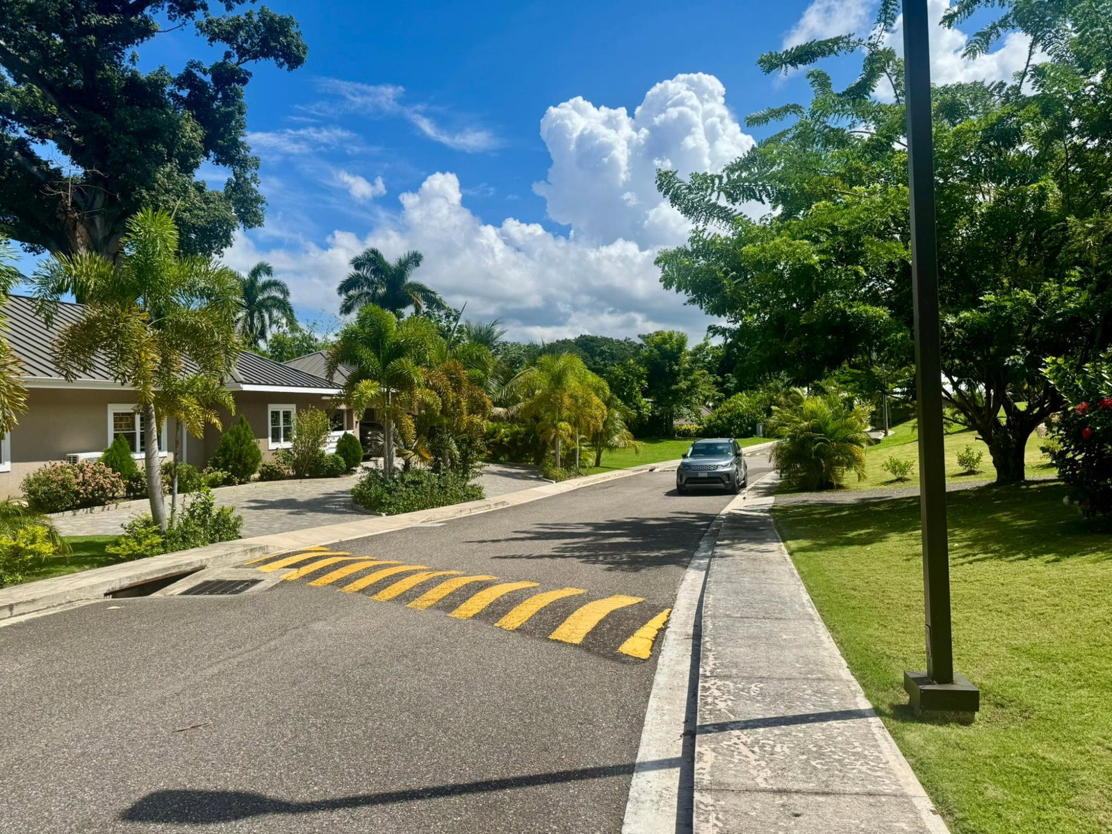 Luxury-4-Bedroom-House-for-Rent-in-Tara-Estates-Montego-Bay-St.-James Sixth image of 25 Tara Estates in Reading, St. James, Jamaica - property is For Rent