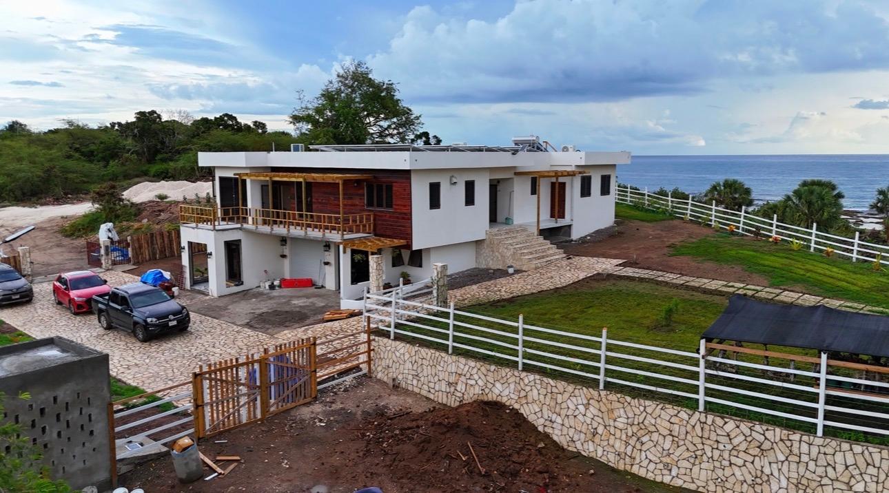 Second image of Billys Bay Treasure Beac in Treasure Beach, St. Elizabeth, Jamaica - property is For Sale