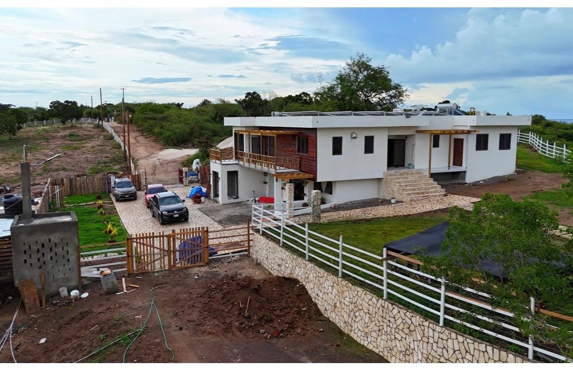 Eleventh image of Billys Bay Treasure Beac in Treasure Beach, St. Elizabeth, Jamaica - property is For Sale
