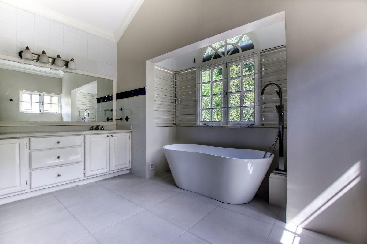Luxury-5-Bedroom-Villa-for-Rent-in-Bracknell-Estates-Jacks-Hill-Kingston-Jamaica Thirtieth image of 7-2 Bracknell Avenue in Kingston 6, St. Andrew, Jamaica - property is For Rent