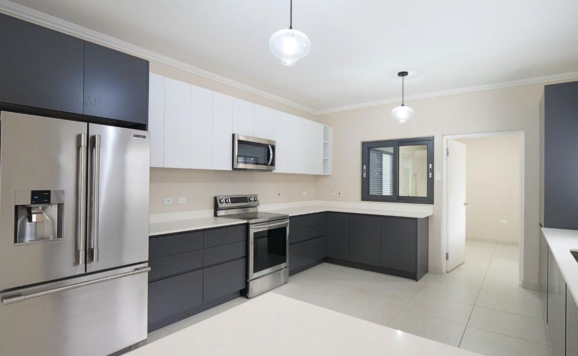 Eleventh image of B8-25-27 Millsborough Avenue in Kingston 6, St. Andrew, Jamaica - property is For Rent