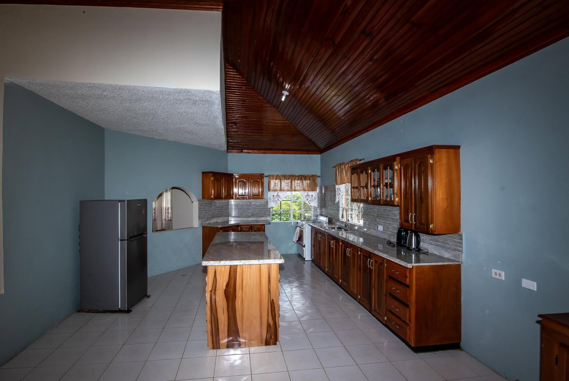 Thirteenth image of mt Olivet Malvern, Saint Elizabeth in Malvern, St. Elizabeth, Jamaica - property is For Sale