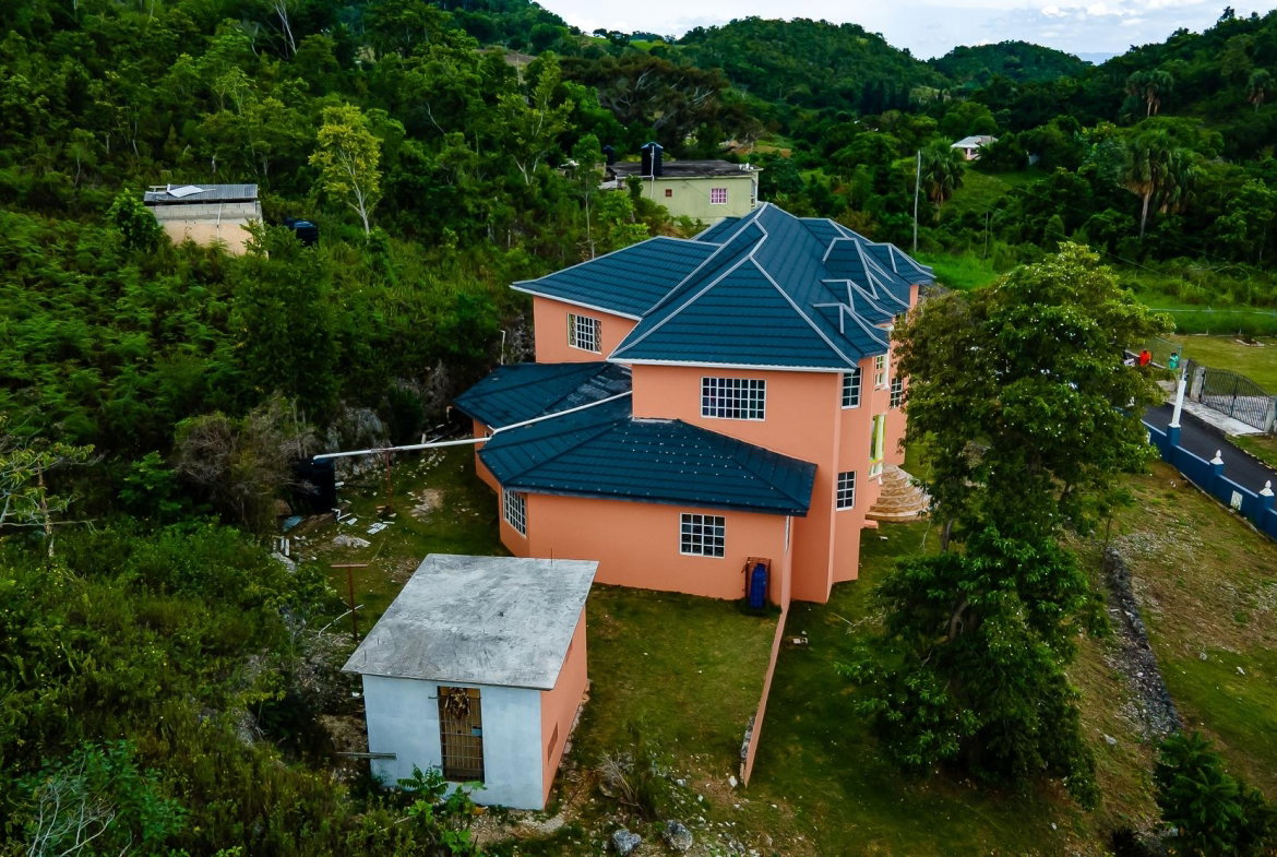 Fifth image of mt Olivet Malvern, Saint Elizabeth in Malvern, St. Elizabeth, Jamaica - property is For Sale