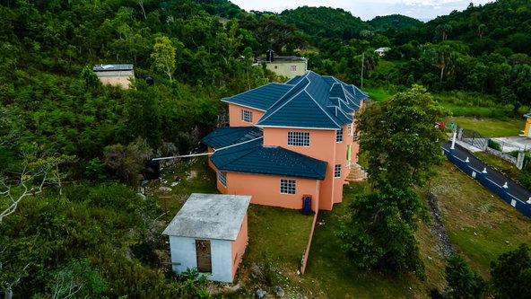 Fifth image of mt Olivet Malvern, Saint Elizabeth in Malvern, St. Elizabeth, Jamaica - property is For Sale
