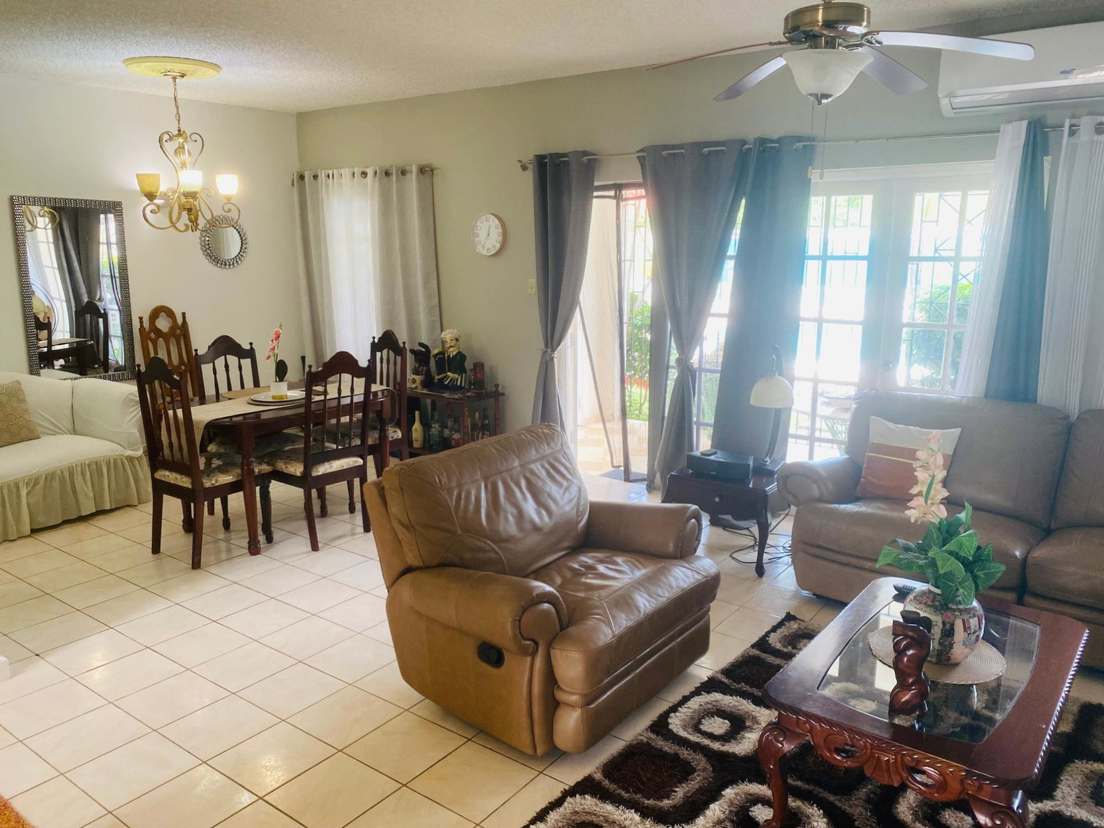 Tenth image of #3-1067 s. Berlin Ave., Ironshore in Ironshore, St. James, Jamaica - property is For Rent