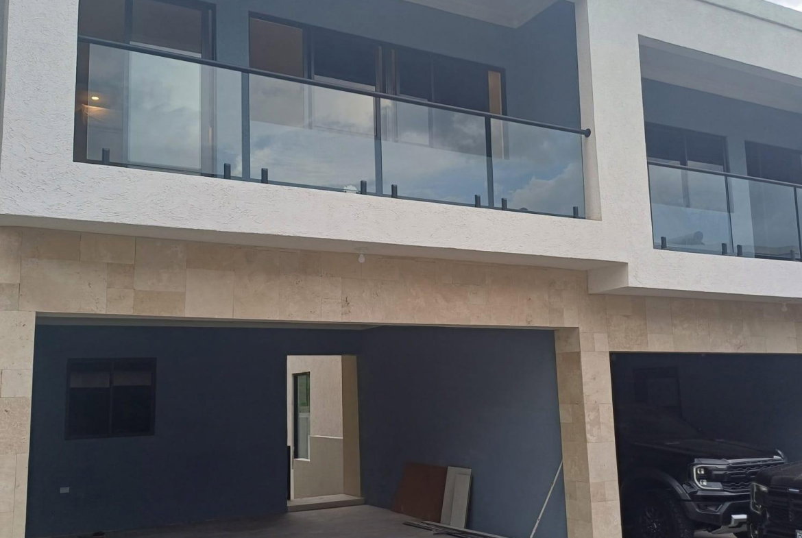First image of 11-5 Farringdon Heights, Kings in Kingston 6, St. Andrew, Jamaica - property is For Sale