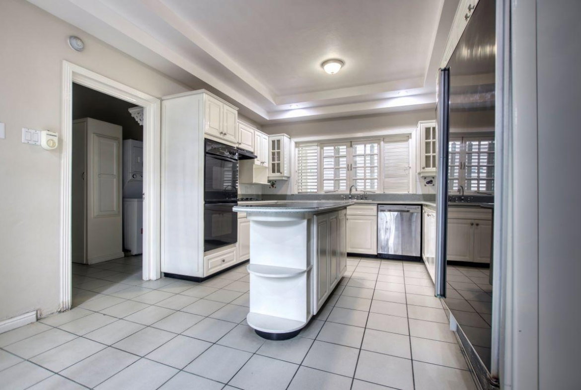 Ninth image of 7-2 Bracknell Avenue in Kingston 6, St. Andrew, Jamaica - property is For Sale
