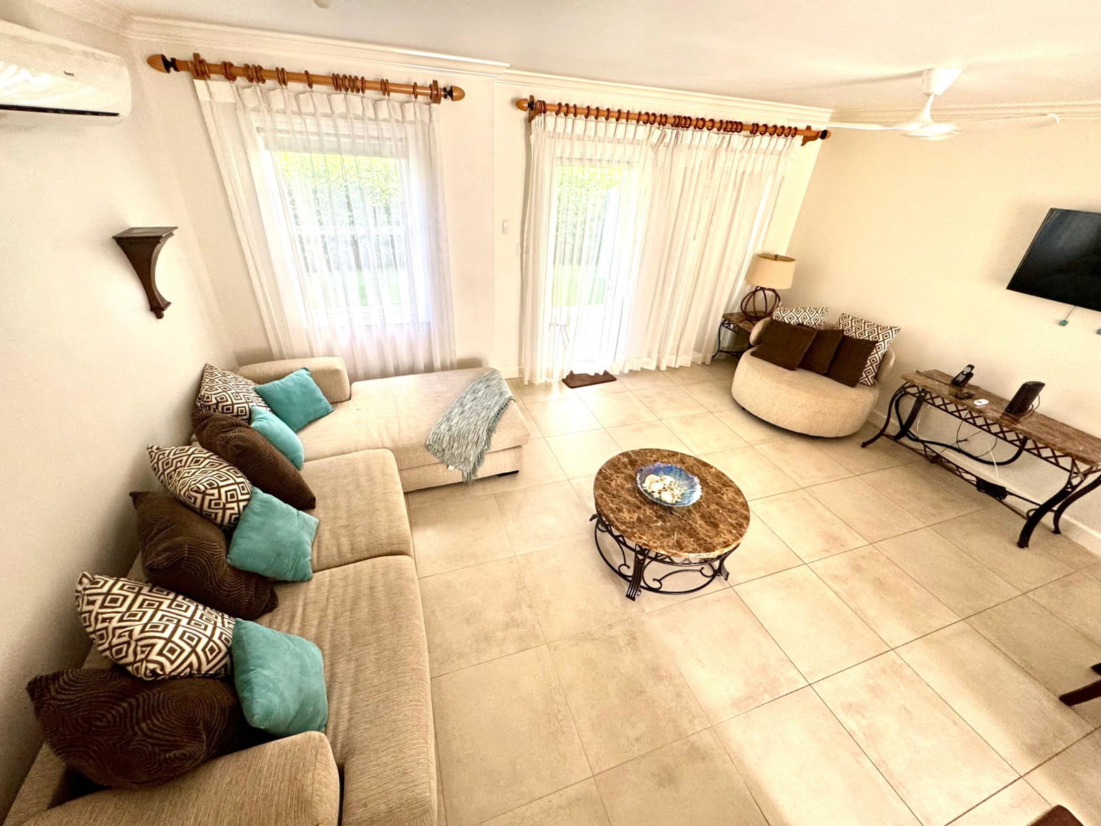 Thirteenth image of 10- Westport, Freeport in Montego Bay, St. James, Jamaica - property is For Rent