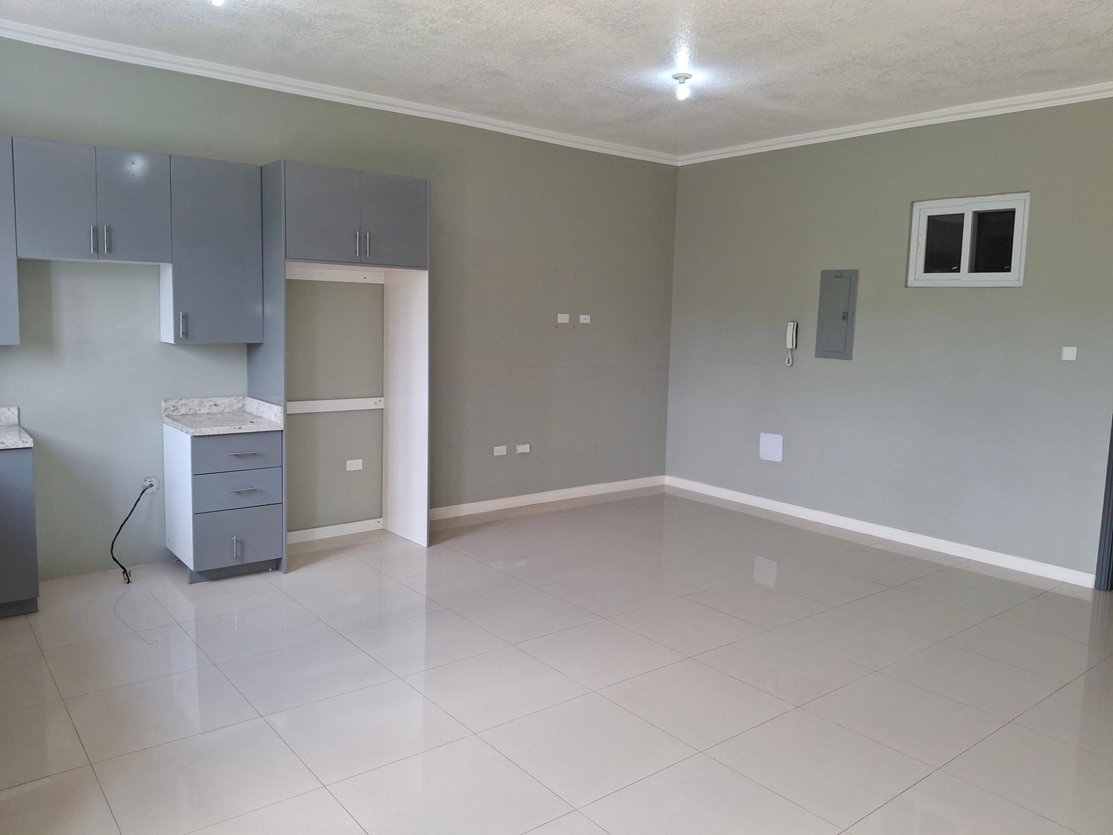 Modern-1-Bedroom-Apartment-for-Rent-in-New-Kingston-St.-Andrew-Jamaica Third image of 21-15 Seaview Avenue in Kingston 5, St. Andrew, Jamaica - property is For Rent