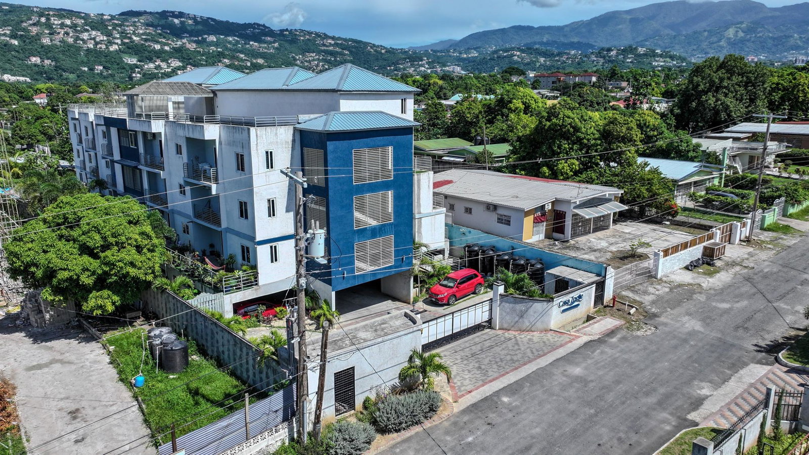 Second image of 4 Farewell av 4 Casa Zoelle in Kingston 19, St. Andrew, Jamaica - property is For Sale