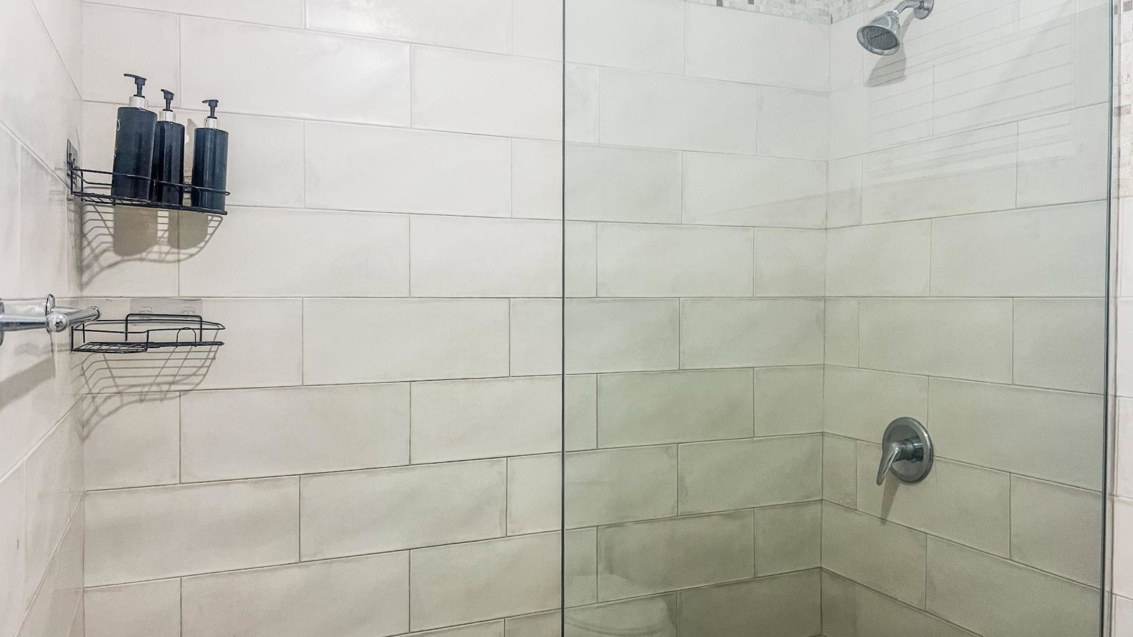 Thirteenth image of 4 Farewell av 4 Casa Zoelle in Kingston 19, St. Andrew, Jamaica - property is For Sale