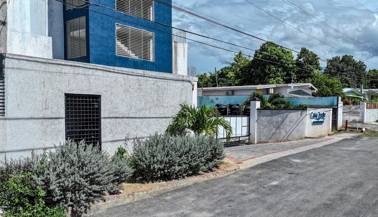 Twentieth image of 4 Farewell av 4 Casa Zoelle in Kingston 19, St. Andrew, Jamaica - property is For Sale