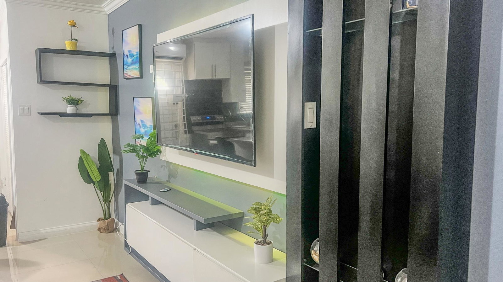 Third image of 4 Farewell av 4 Casa Zoelle in Kingston 19, St. Andrew, Jamaica - property is For Sale
