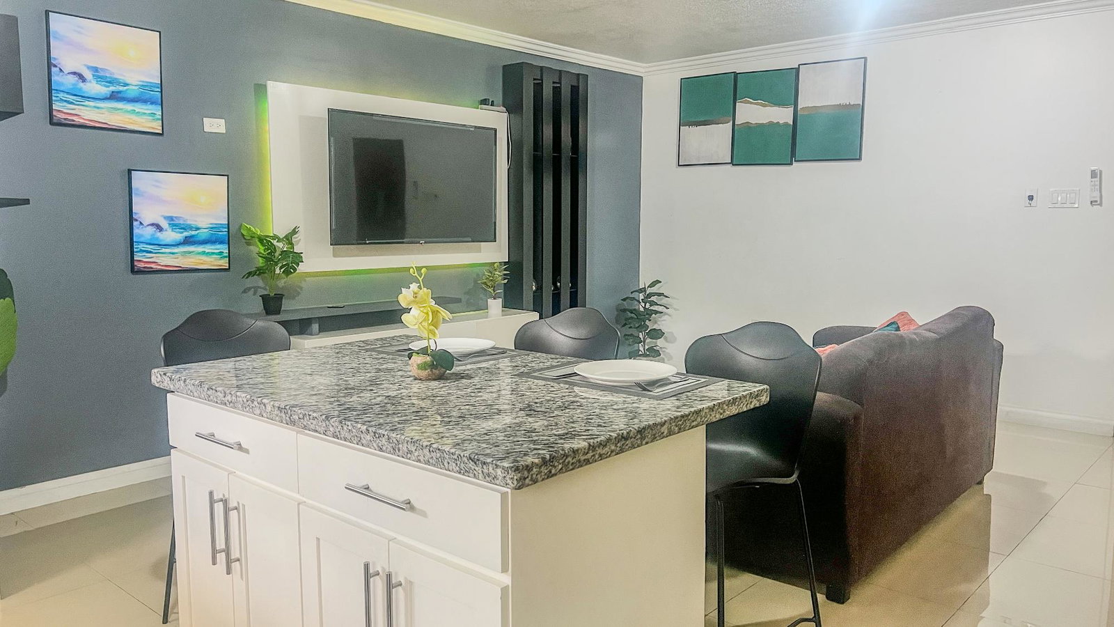 Sixth image of 4 Farewell av 4 Casa Zoelle in Kingston 19, St. Andrew, Jamaica - property is For Sale