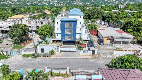First image of 4 Farewell av 4 Casa Zoelle in Kingston 19, St. Andrew, Jamaica - property is For Sale
