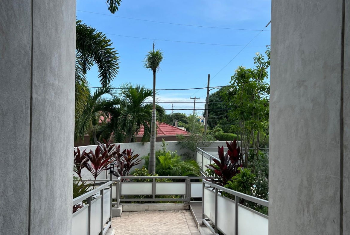 Modern-1-Bedroom-Luxury-Apartment-for-Rent-at-29-Salisbury-St.-Andrew-Jamaica Fourth image of 29 Salisbury in Kingston 6, St. Andrew, Jamaica - property is For Rent
