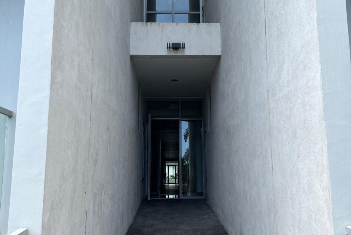 Modern-1-Bedroom-Luxury-Apartment-for-Rent-at-29-Salisbury-St.-Andrew-Jamaica Sixth image of 29 Salisbury in Kingston 6, St. Andrew, Jamaica - property is For Rent