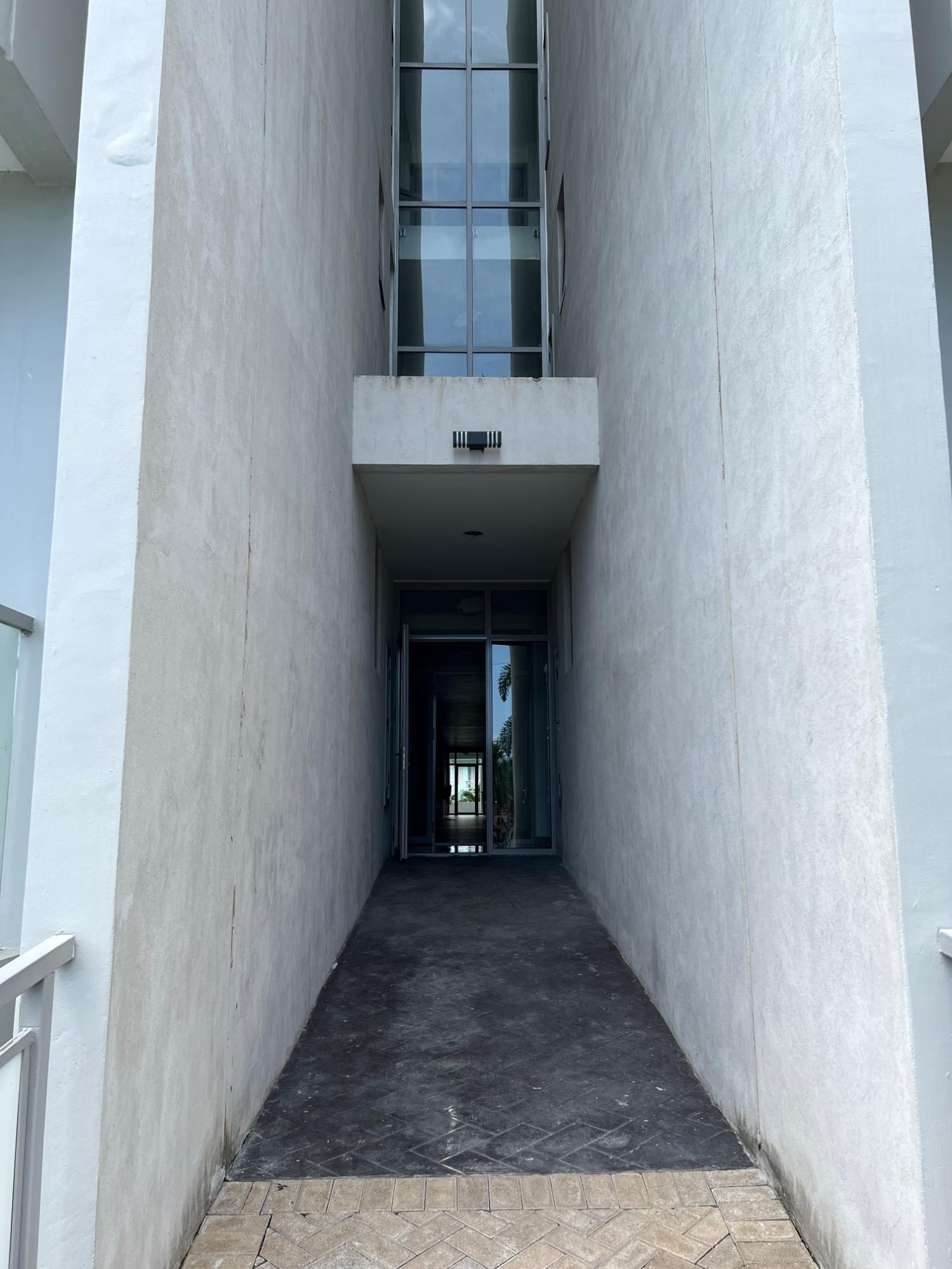 Modern-1-Bedroom-Luxury-Apartment-for-Rent-at-29-Salisbury-St.-Andrew-Jamaica Sixth image of 29 Salisbury in Kingston 6, St. Andrew, Jamaica - property is For Rent