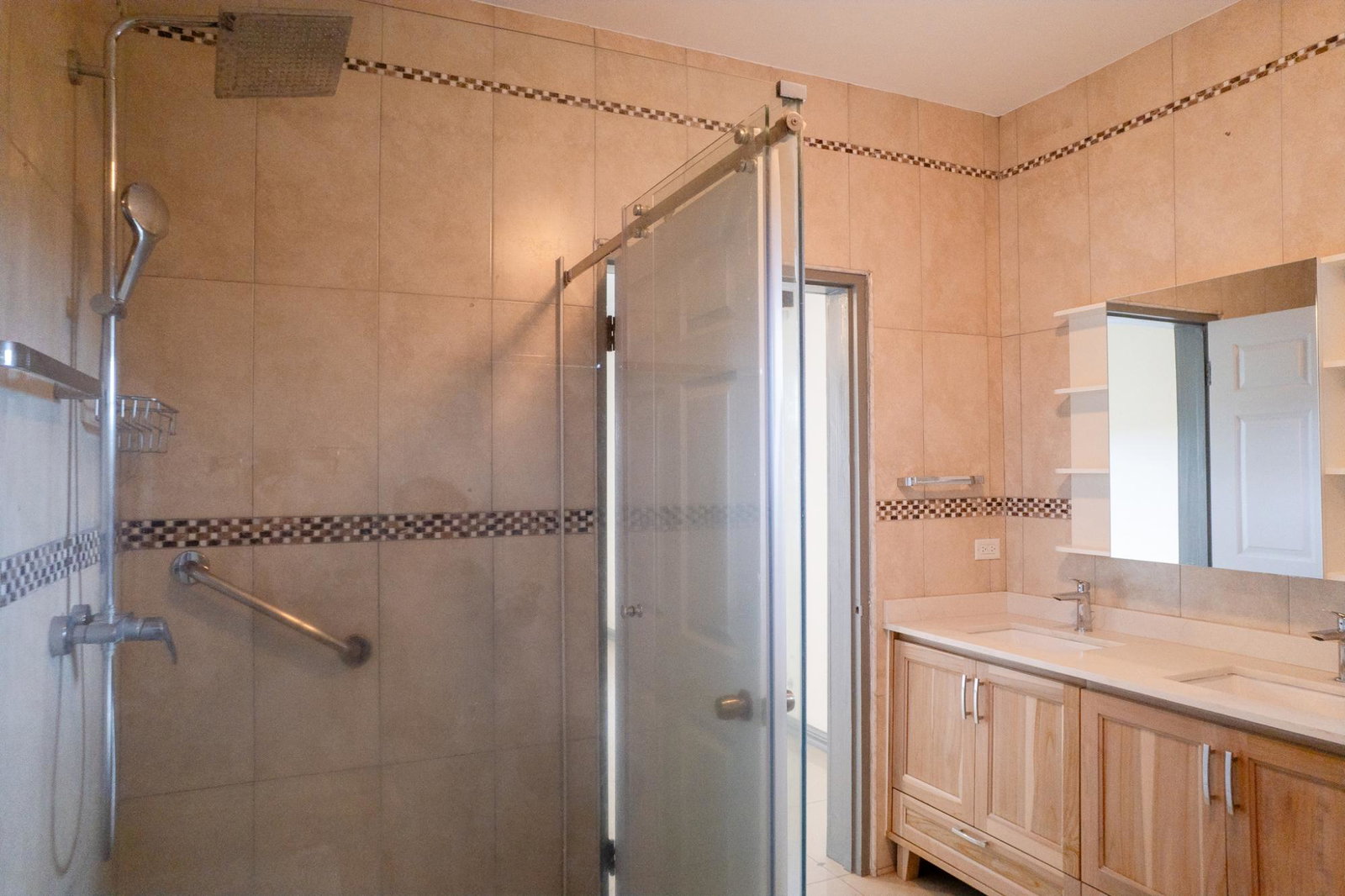 Twelfth image of 4-3 Durie Drive in Kingston 8, St. Andrew, Jamaica - property is For Rent