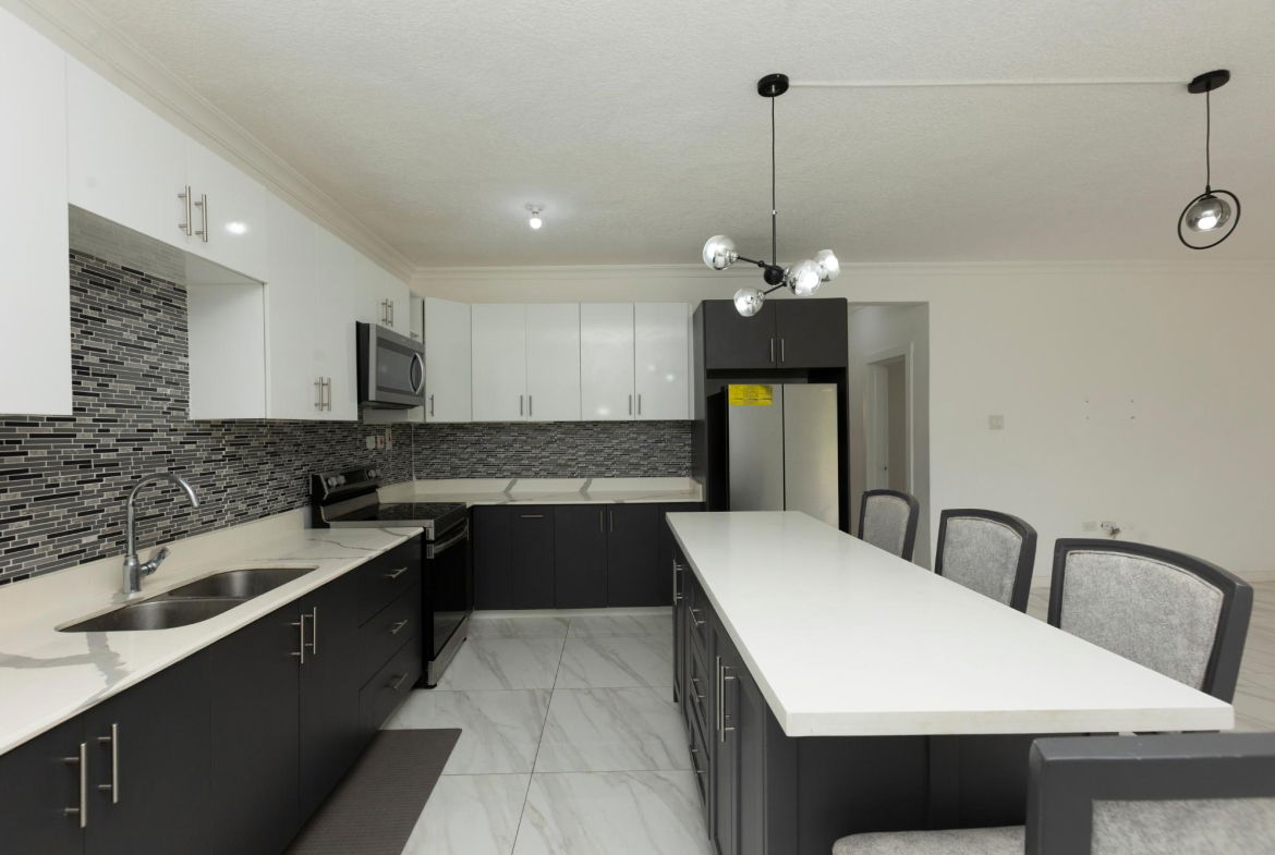 Third image of 220 Red Hills Road in Kingston 19, St. Andrew, Jamaica - property is For Rent