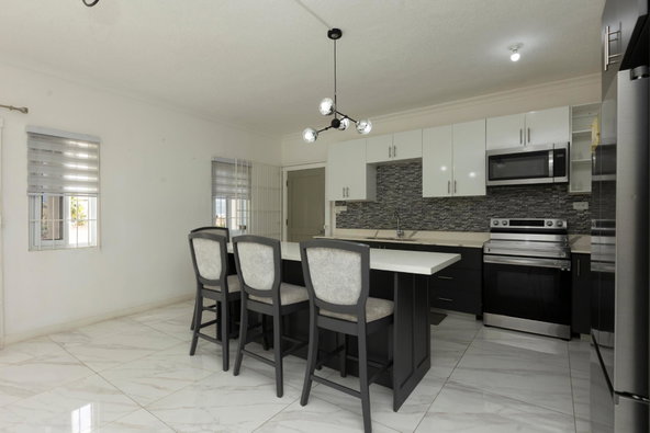 Sixth image of 220 Red Hills Road in Kingston 19, St. Andrew, Jamaica - property is For Rent