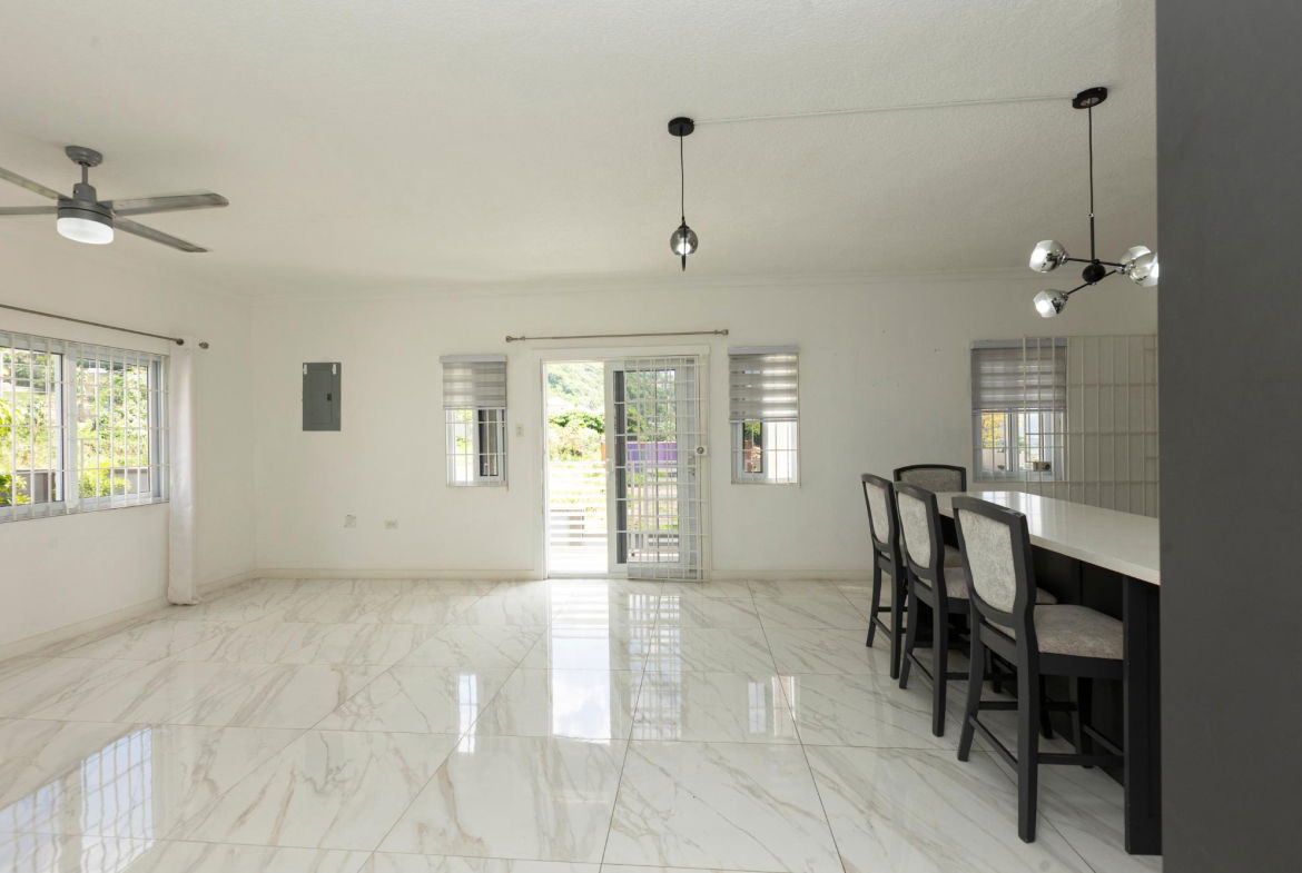 Seventh image of 220 Red Hills Road in Kingston 19, St. Andrew, Jamaica - property is For Rent