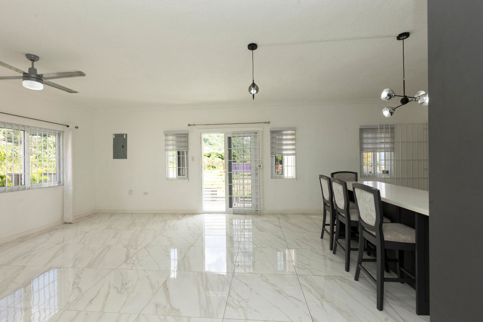 Seventh image of 220 Red Hills Road in Kingston 19, St. Andrew, Jamaica - property is For Rent