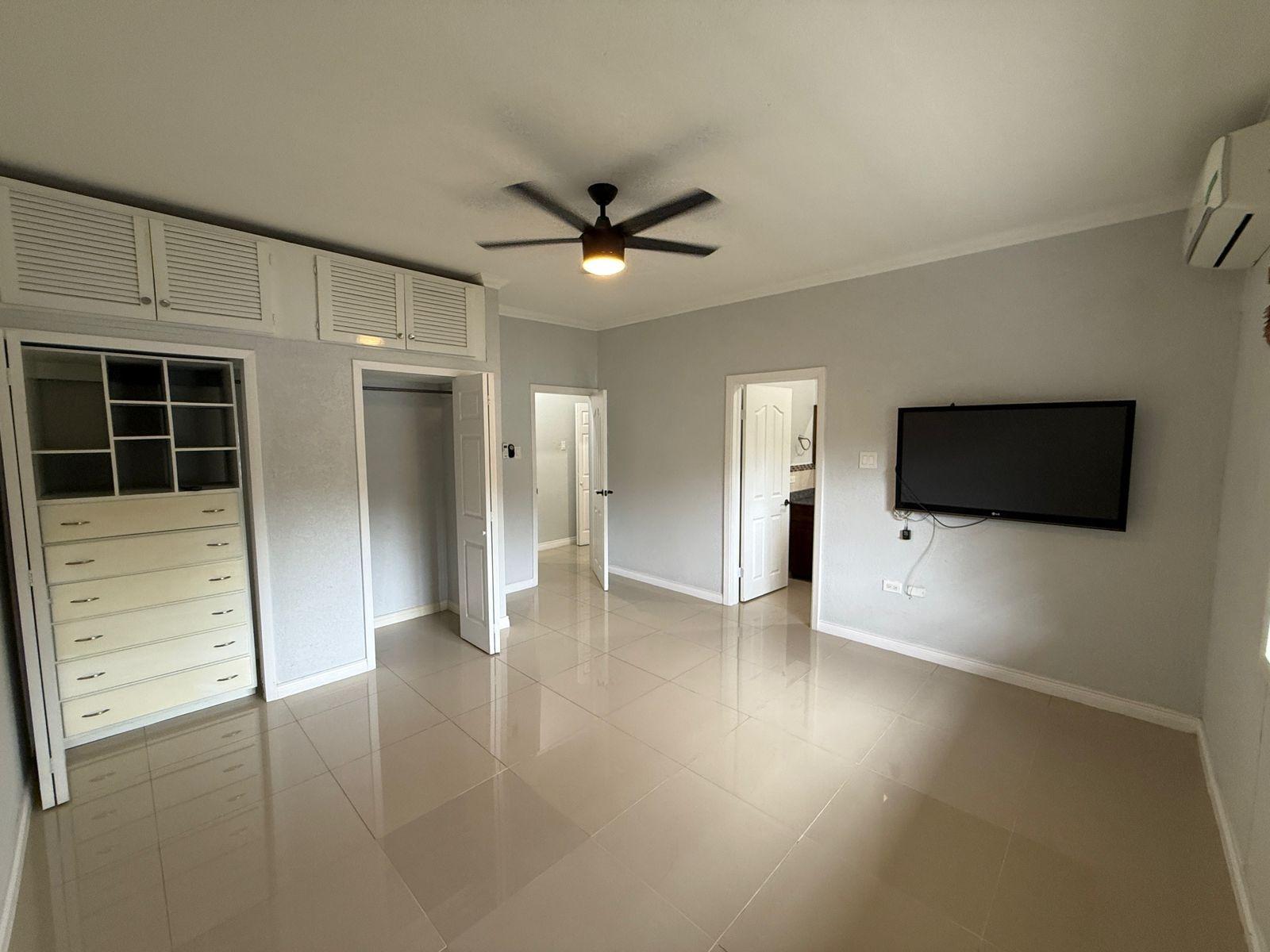 Sixteenth image of 11-3 Washington Drive in Kingston 8, St. Andrew, Jamaica - property is For Rent