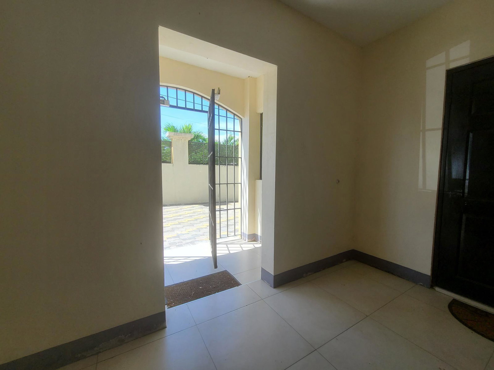 Eighth image of 28 Bombay Avenue in Kingston 19, St. Andrew, Jamaica - property is For Rent