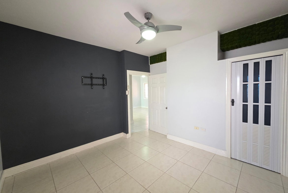 Thirteenth image of 5-21 Edinburgh Avenue in Kingston 8, St. Andrew, Jamaica - property is For Rent