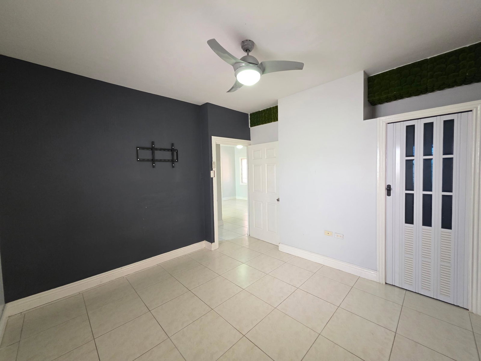 Modern-2-Bedroom-Apartment-for-Rent-in-Merrivale-St.-Andrew-Jamaica Thirteenth image of 5-21 Edinburgh Avenue in Kingston 8, St. Andrew, Jamaica - property is For Rent