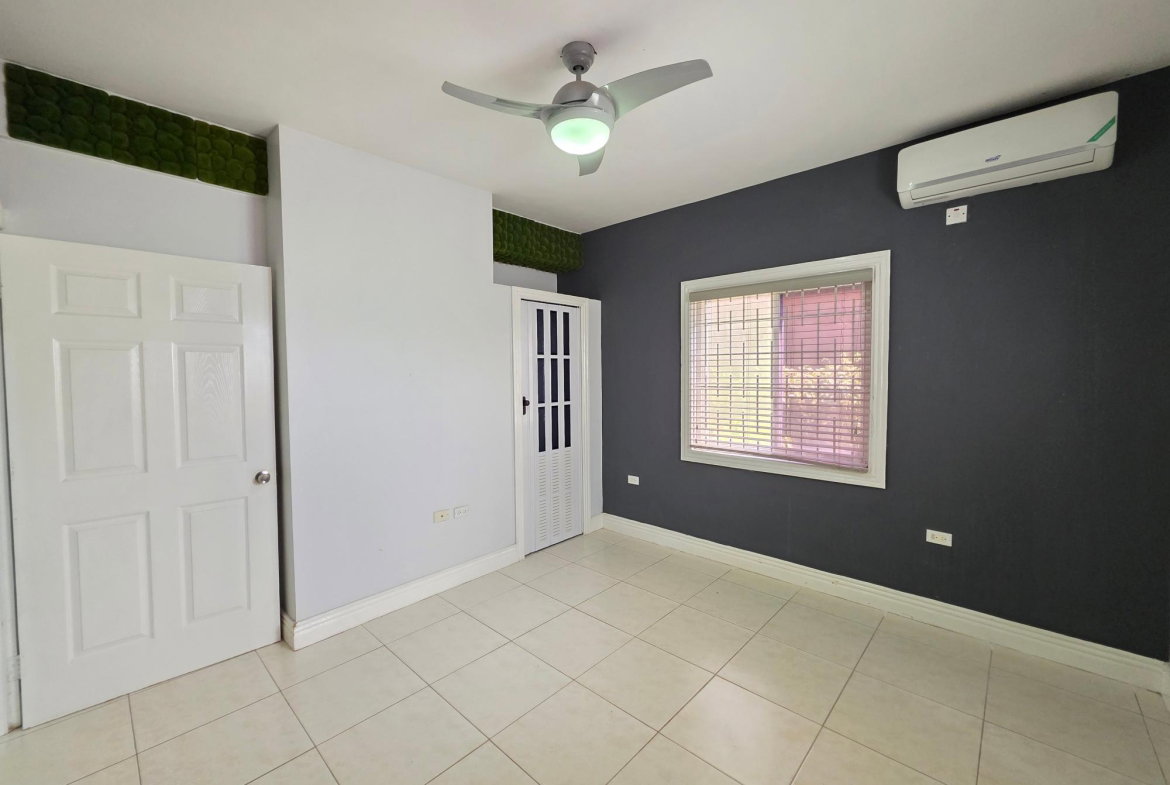 Fourteenth image of 5-21 Edinburgh Avenue in Kingston 8, St. Andrew, Jamaica - property is For Rent