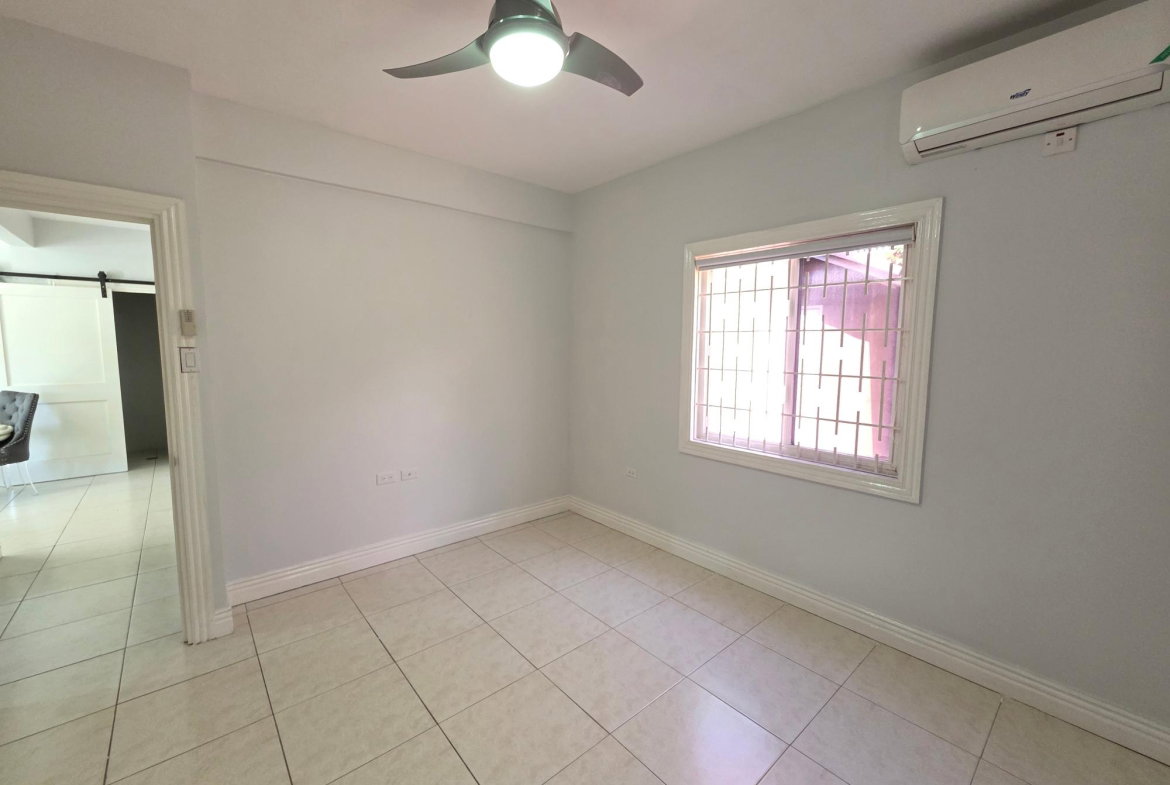 Twentieth image of 5-21 Edinburgh Avenue in Kingston 8, St. Andrew, Jamaica - property is For Rent