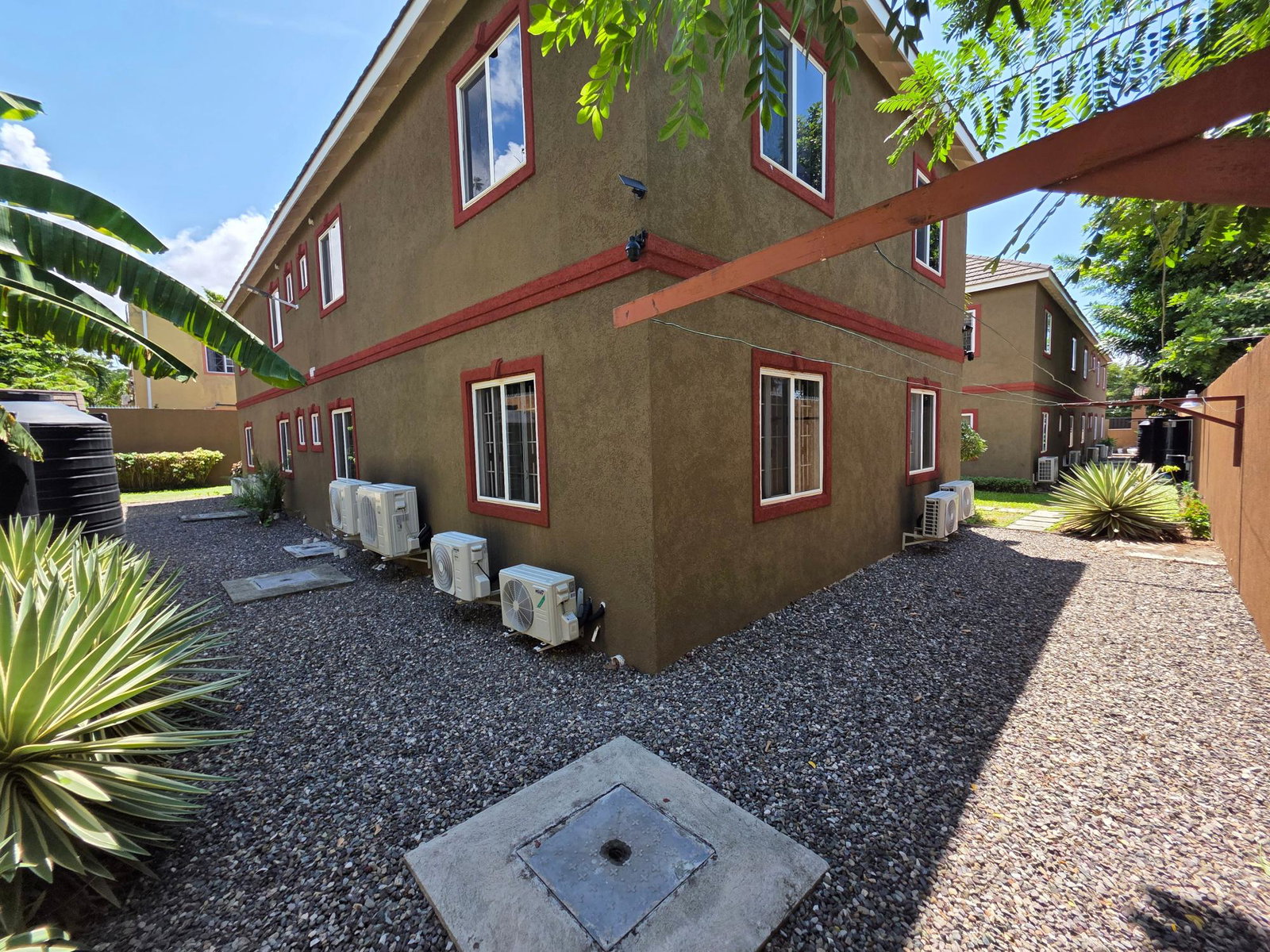 Modern-2-Bedroom-Apartment-for-Rent-in-Merrivale-St.-Andrew-Jamaica Twenty-Fifth image of 5-21 Edinburgh Avenue in Kingston 8, St. Andrew, Jamaica - property is For Rent