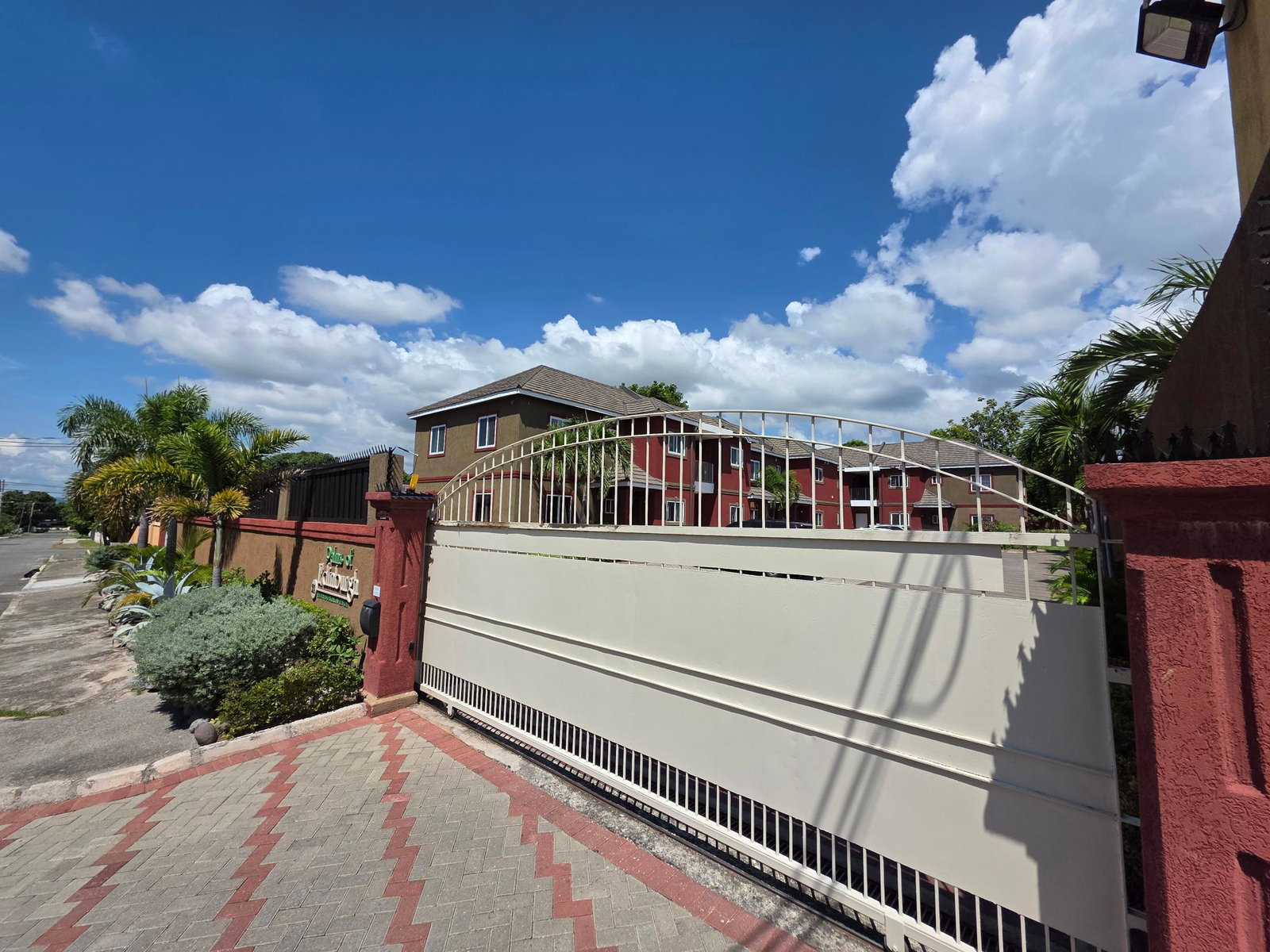 Modern-2-Bedroom-Apartment-for-Rent-in-Merrivale-St.-Andrew-Jamaica Thirtieth image of 5-21 Edinburgh Avenue in Kingston 8, St. Andrew, Jamaica - property is For Rent