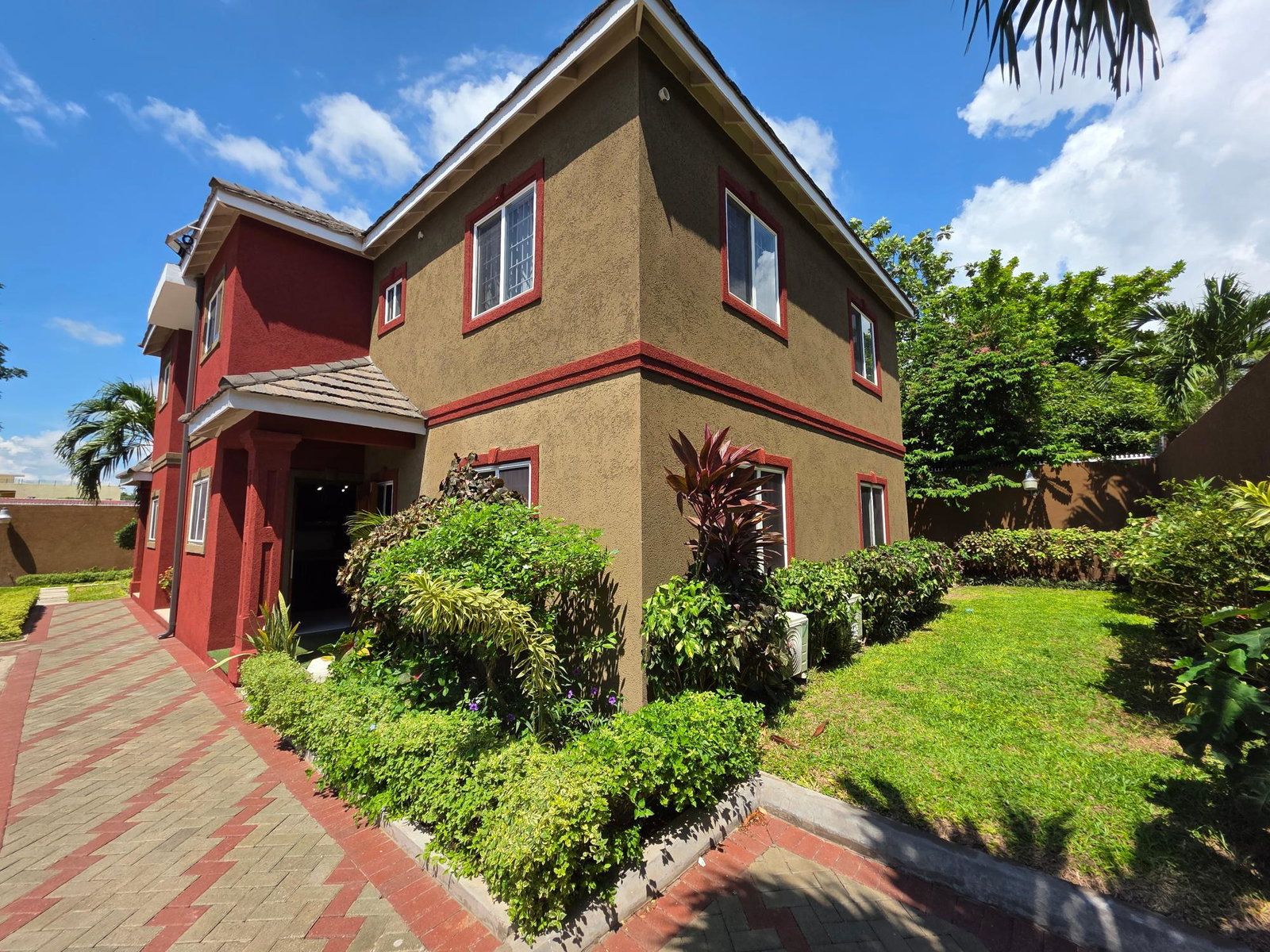 Modern-2-Bedroom-Apartment-for-Rent-in-Merrivale-St.-Andrew-Jamaica First image of 5-21 Edinburgh Avenue in Kingston 8, St. Andrew, Jamaica - property is For Rent