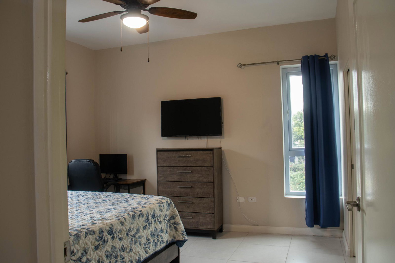 Fifteenth image of 211-6 Comlin Bank Road in Kingston 5, St. Andrew, Jamaica - property is For Rent