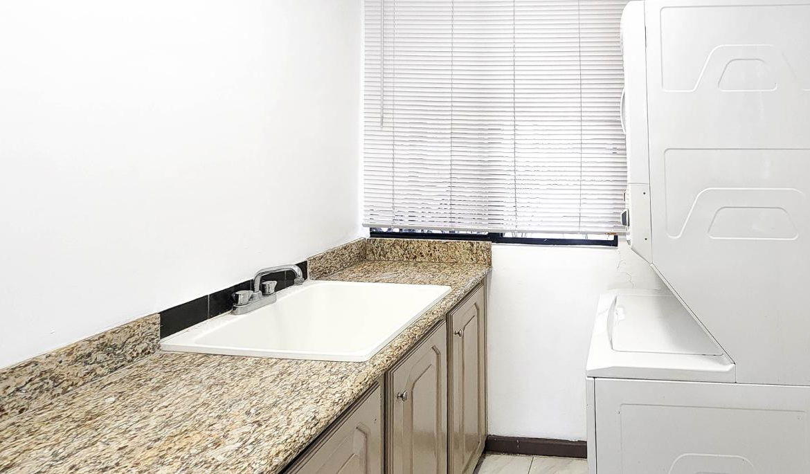 Sixth image of 207-1 Caribbean Close in Kingston 5, St. Andrew, Jamaica - property is For Rent