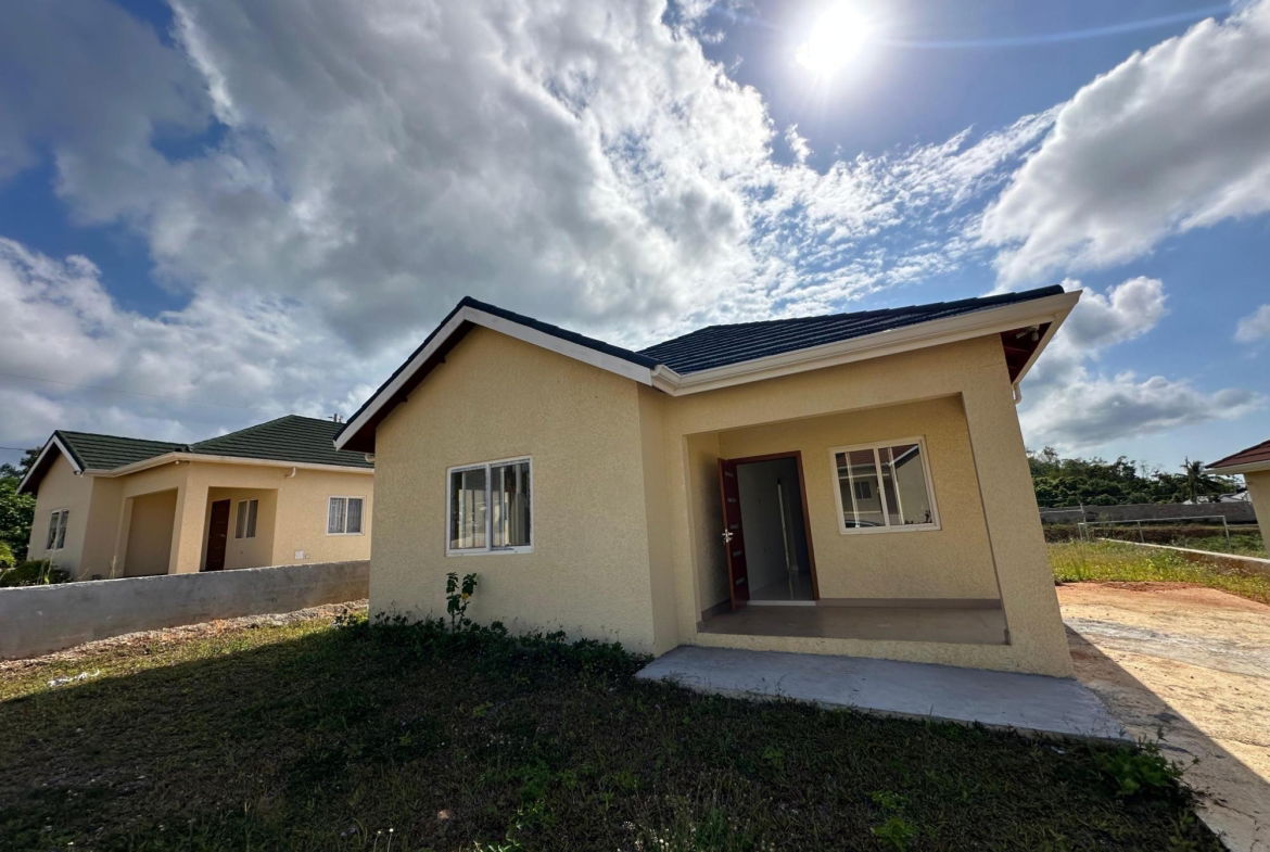 Second image of 180 Lancewood Meadows in Bonham Park, St. Ann, Jamaica - property is For Rent