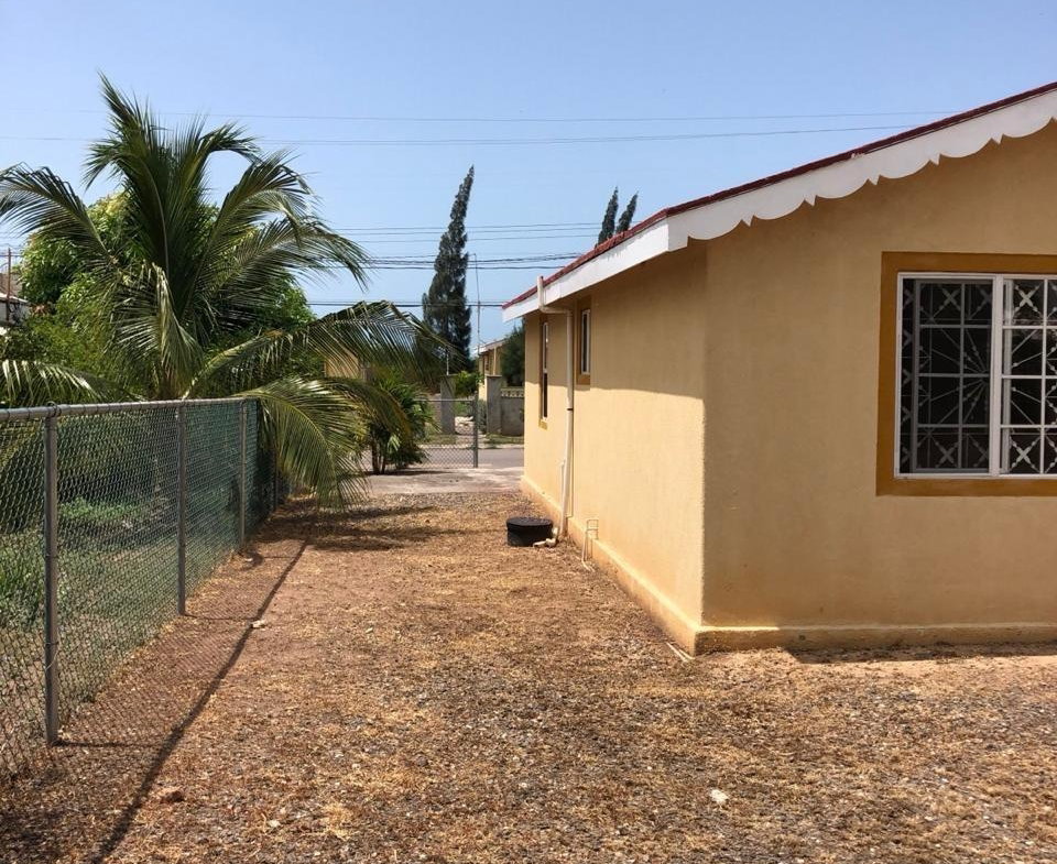 Fourth image of 893 Modelle Crescent, New Har in New Harbour Village, St. Catherine, Jamaica - property is For Rent