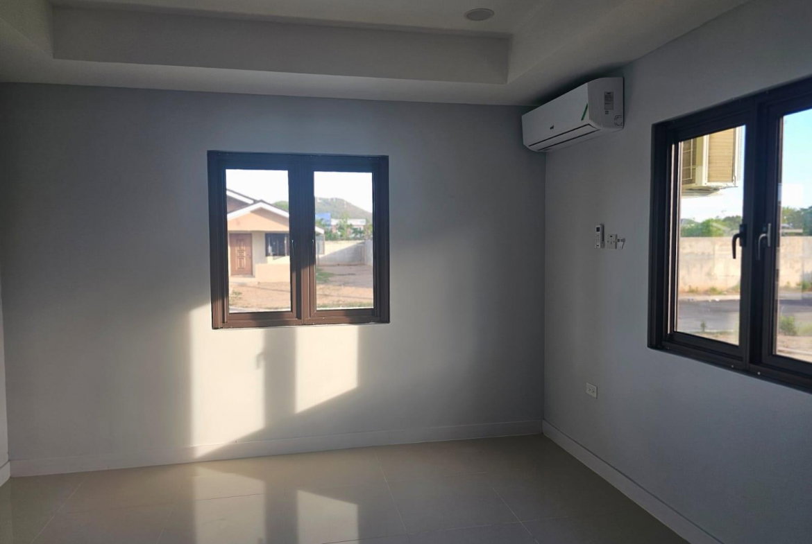 Twentieth image of 476 Oak Estate in Bernard Lodge, St. Catherine, Jamaica - property is For Rent