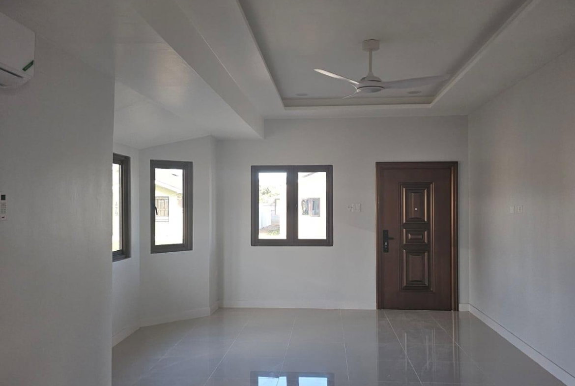 Fourth image of 476 Oak Estate in Bernard Lodge, St. Catherine, Jamaica - property is For Rent